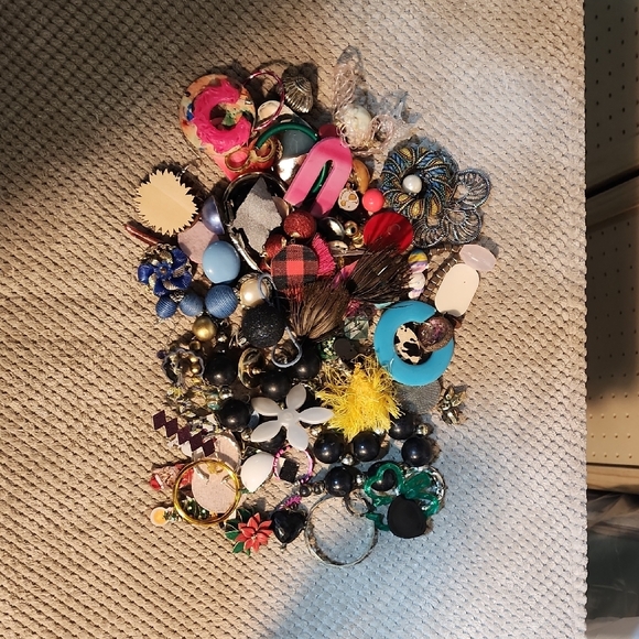 1 Lb Assorted Jewelry For Craft Making  #031626-1 - Picture 6 of 6